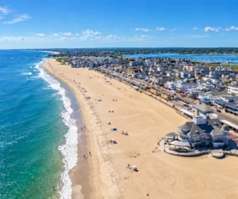 Hampton Beach, NH Live Webcam North and South