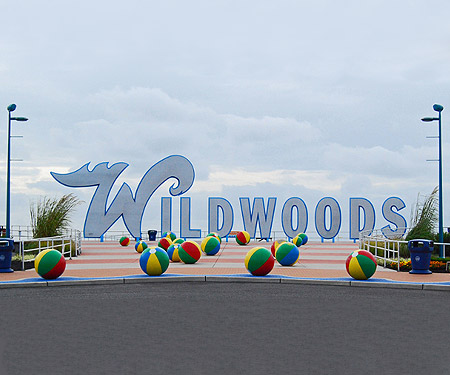 Live Cam Wildwood, NJ Boardwalk Beach Entrance Sign