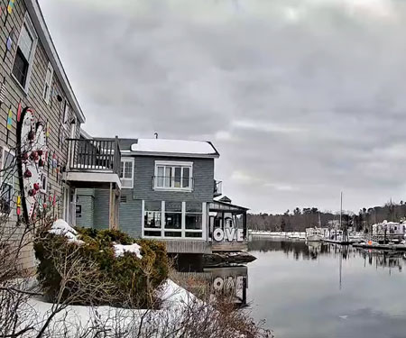 Live webcam Dock Square Emporium, Kennebunkport, Maine