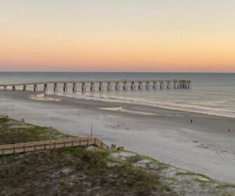 Four Points by Sheraton - Jacksonville Pier Webcam, Surf and Sunrise