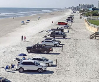 New Smyrna Beach, Florida Live Cam - South View - Park on Beach