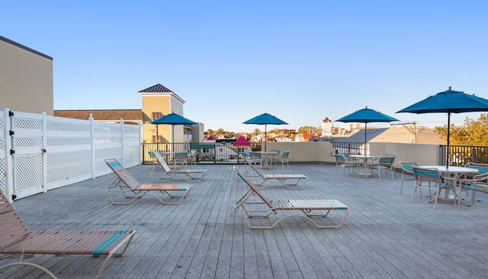 Brighton Suites Hotel, 34 Wilmington Avenue, Rehoboth Beach, DE 19971