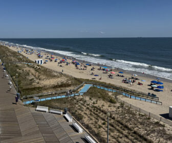 Atlantic Sands Hotel & Conference Center Beach Webcam in Rehoboth, Delaware