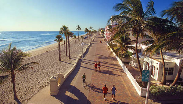 florida-hollywood-beach-600x340