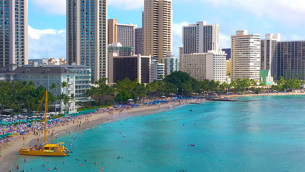 hawaii-oahu-waikiki-beach-600x340