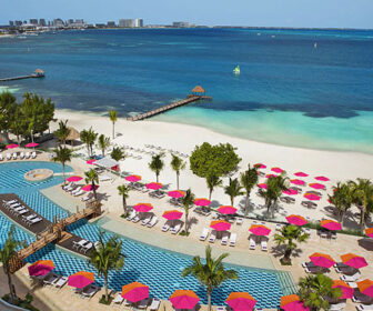 Breathless Cancún Soul Resort & Spa Live Webcam