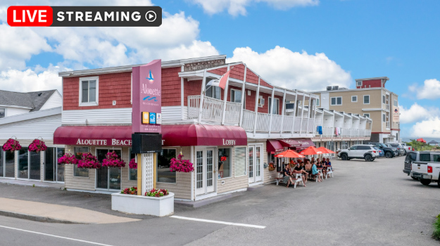 Alouette Beach Resort Live Beach Webcam, Old Orchard Beach, Maine