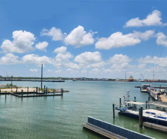 Galveston Yacht Marina Live Webcam
