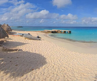 Miss Ann Boat Trips in Curaçao Live Beach Webcam, Caribbean